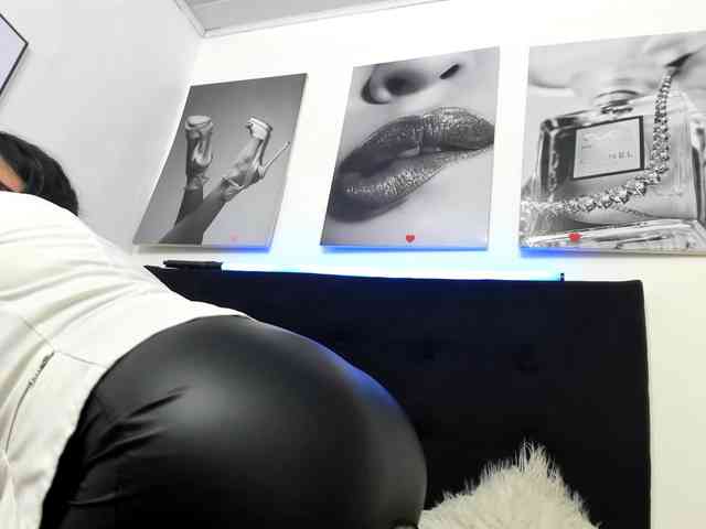 katherine-blair webcam