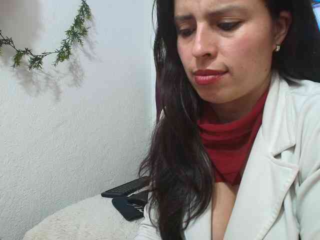 katherine-blair webcam