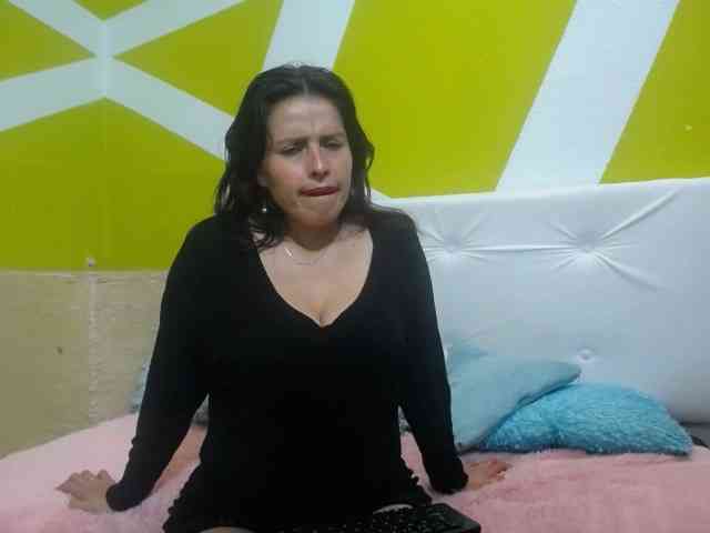 katherine-blair webcam