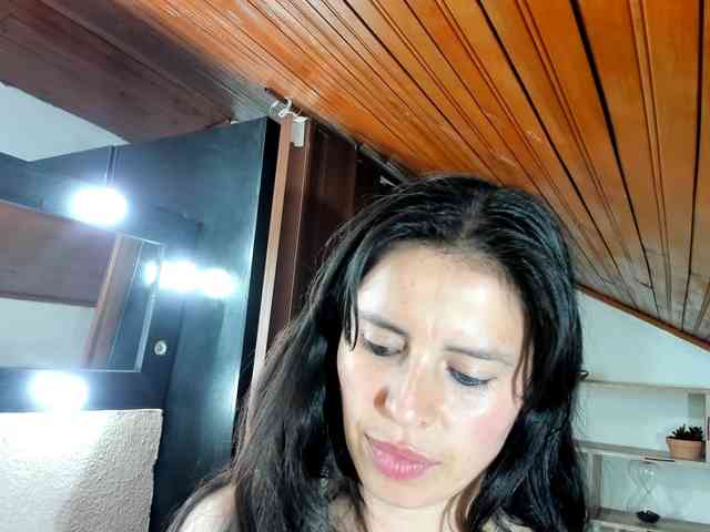 katherine-blair webcam