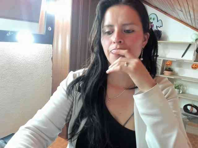 katherine-blair webcam