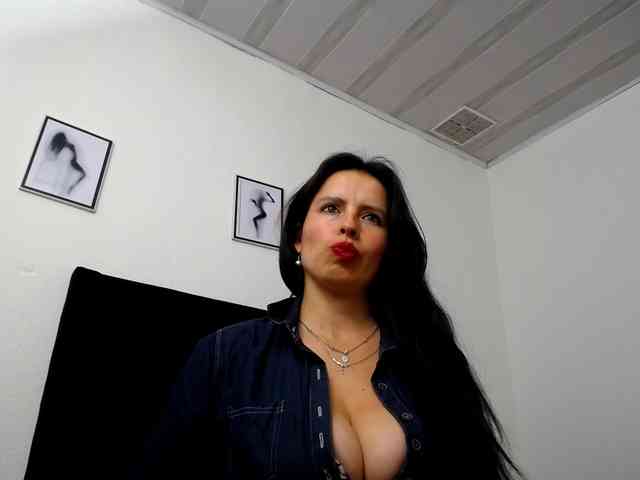 katherine-blair webcam