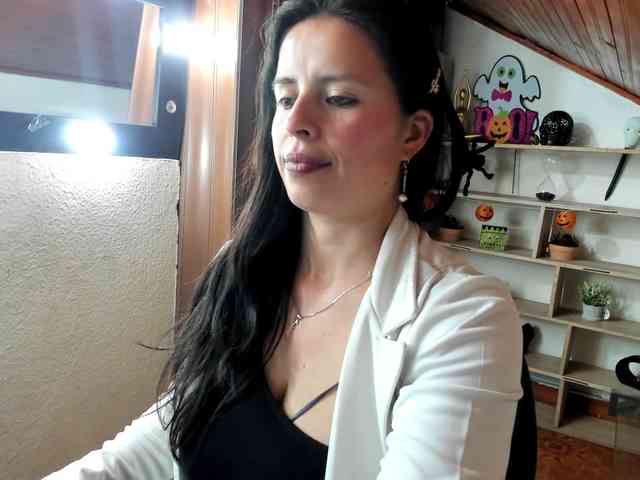 katherine-blair webcam