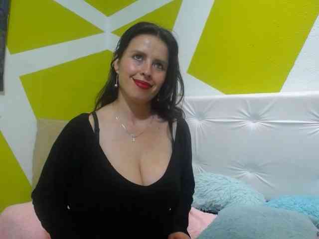 katherine-blair webcam