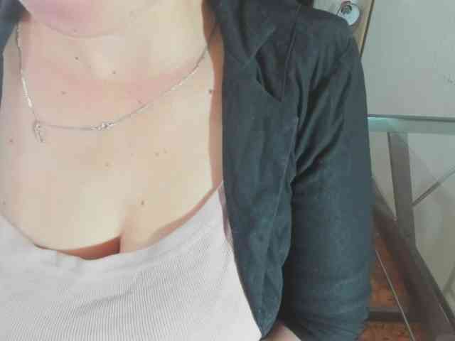 katherine-blair webcam