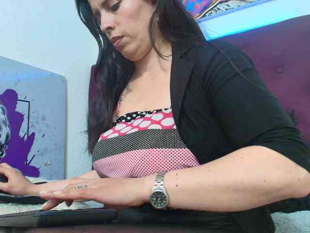 katherine-blair webcam