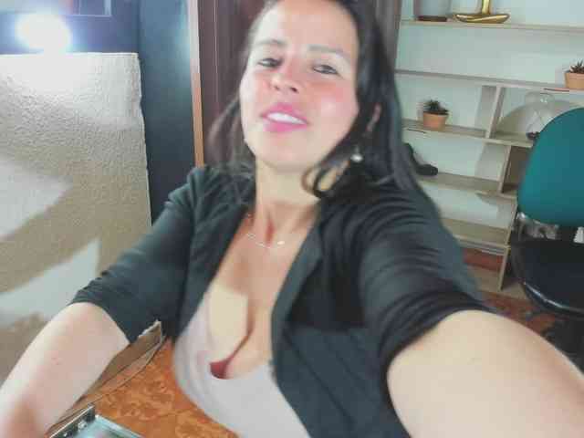 katherine-blair webcam