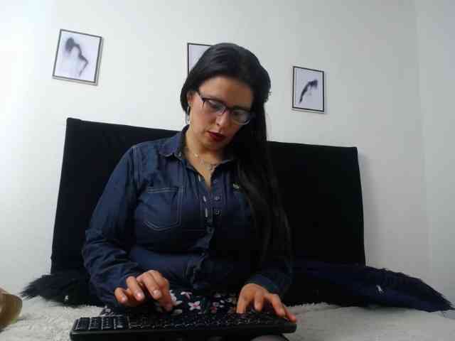 katherine-blair webcam