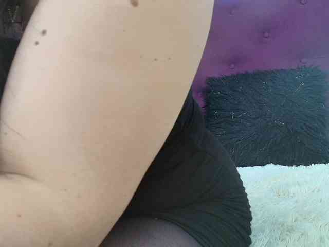 katherine-blair webcam