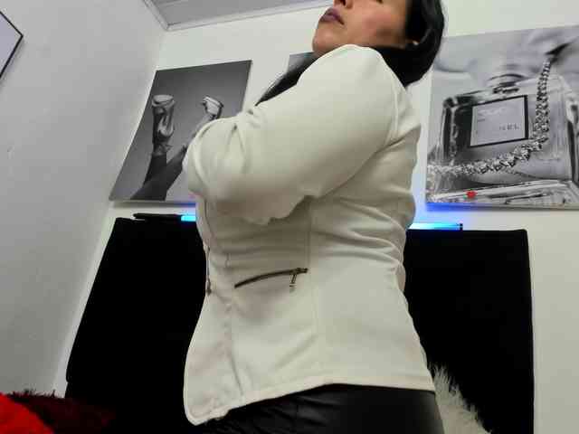 katherine-blair webcam