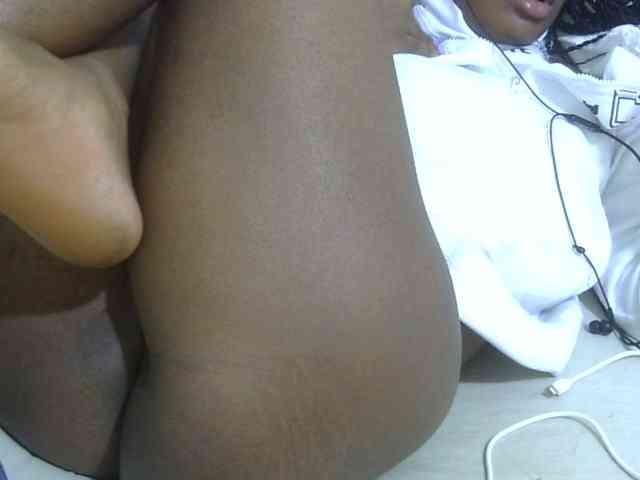 Cuteavril webcam