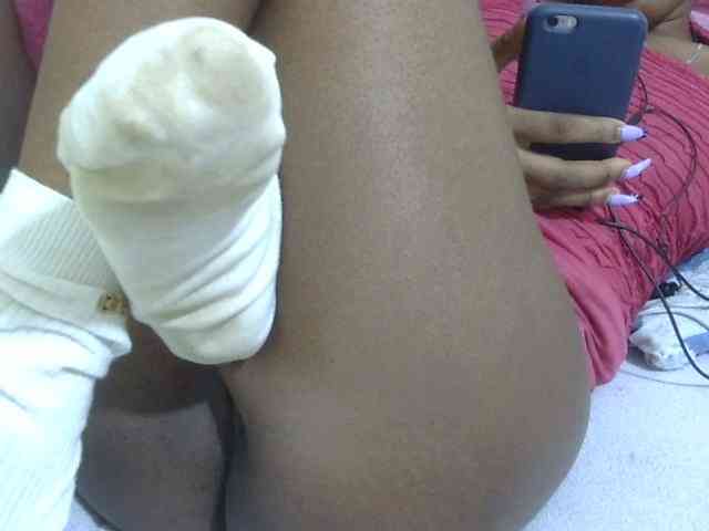 Cuteavril webcam