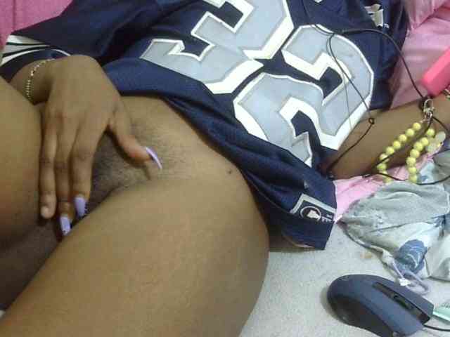 Cuteavril webcam