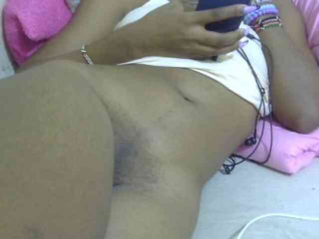 Cuteavril webcam