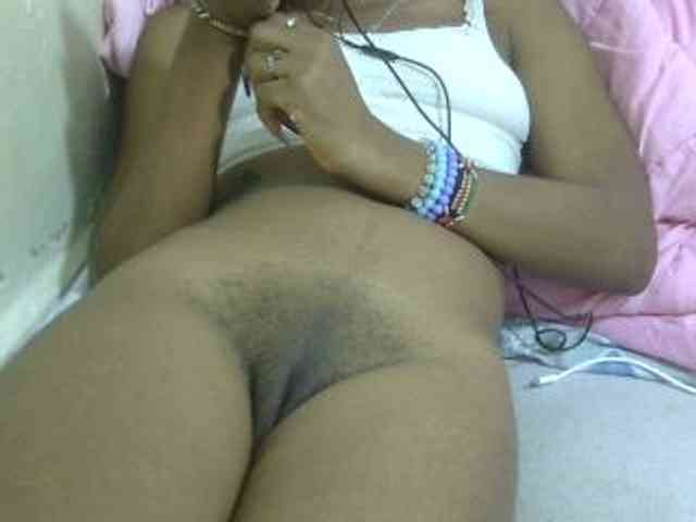 Cuteavril webcam