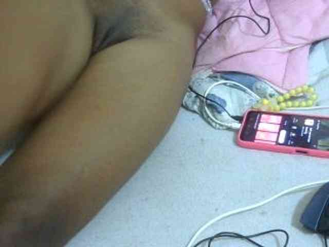Cuteavril webcam