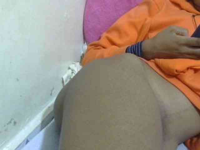 Cuteavril webcam