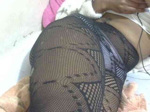 Cuteavril webcam
