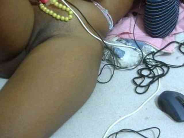 Cuteavril webcam