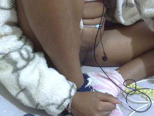 Cuteavril webcam