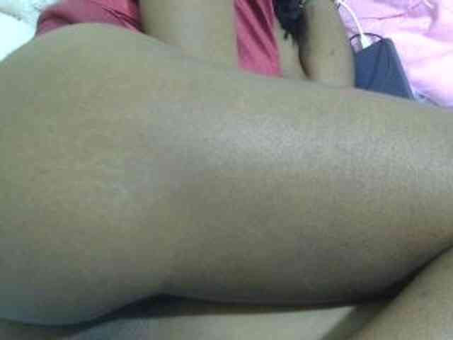 Cuteavril webcam