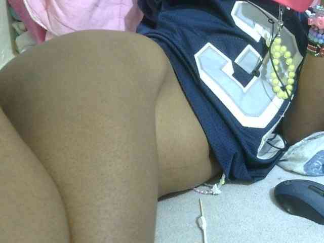 Cuteavril webcam