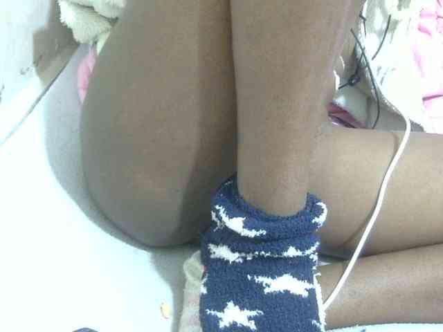 Cuteavril webcam