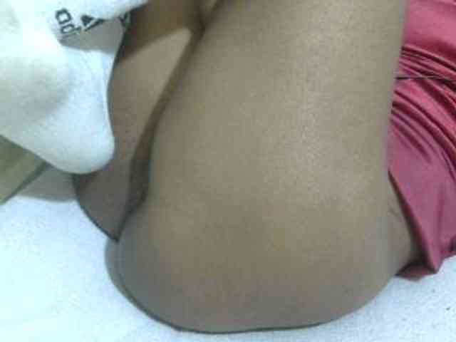 Cuteavril webcam