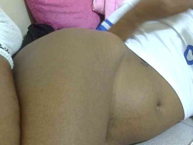 Cuteavril webcam