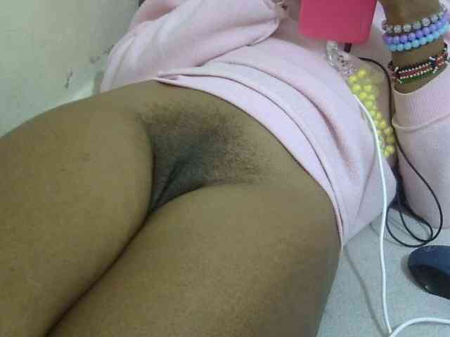 Cuteavril webcam