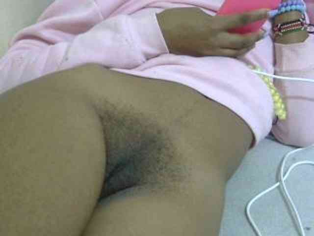 Cuteavril webcam