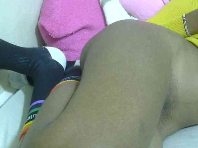Cuteavril webcam