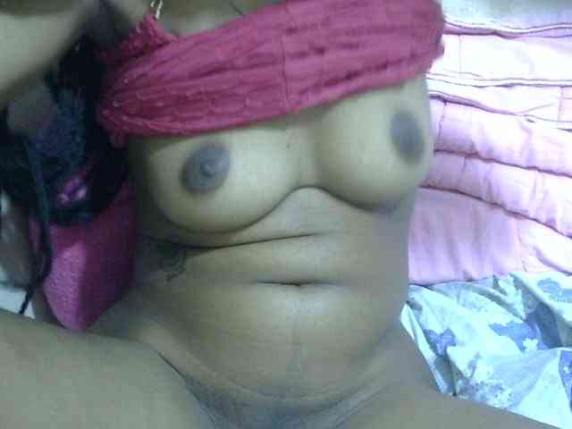 Cuteavril webcam