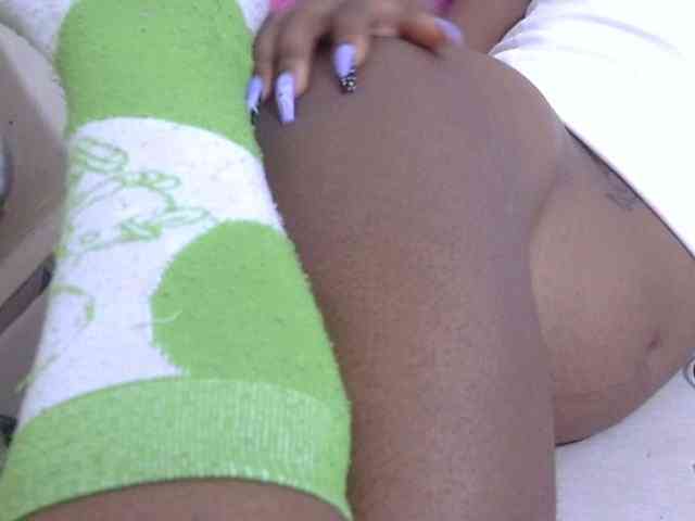 Cuteavril webcam
