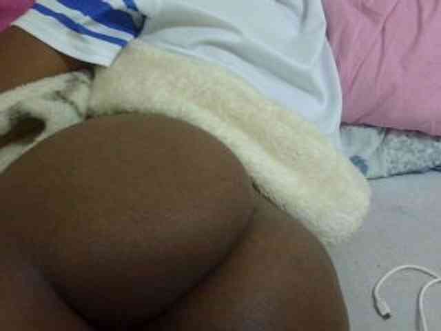Cuteavril webcam