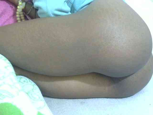 Cuteavril webcam