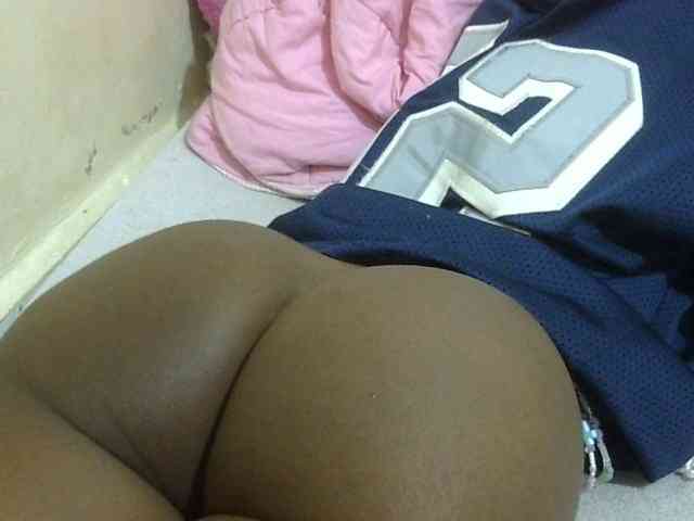 Cuteavril webcam