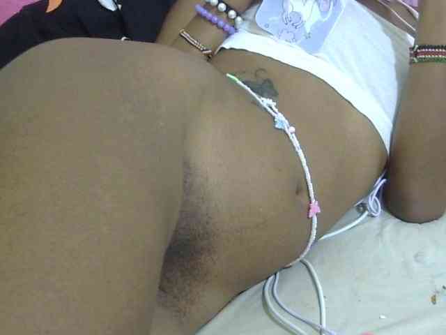 Cuteavril webcam