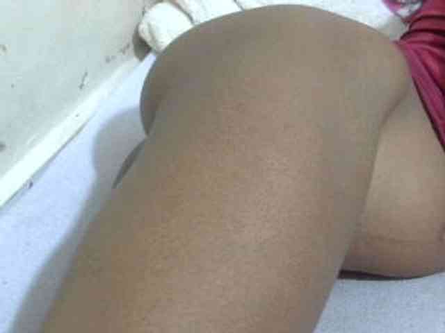 Cuteavril webcam