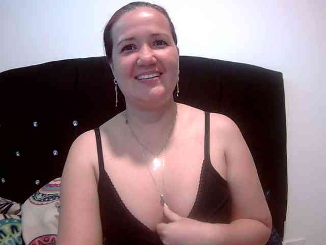 Gabrielajewel1 webcam