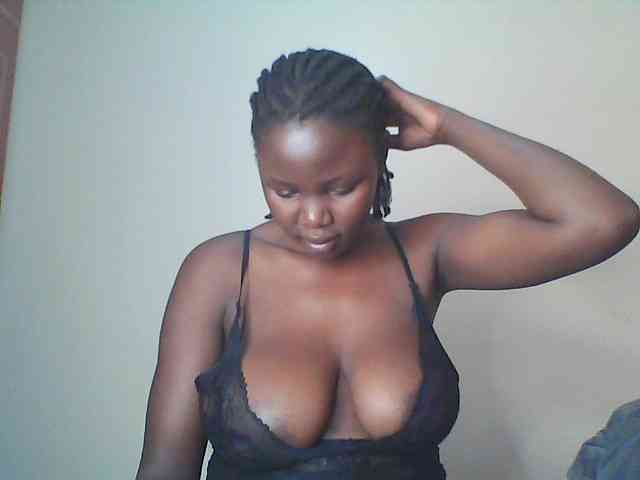Chococreamm webcam