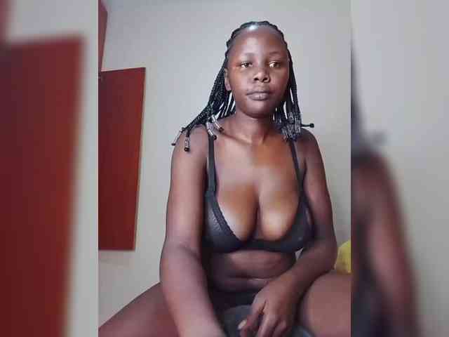 Chococreamm webcam