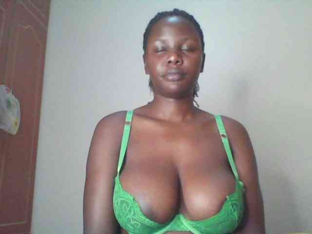 Chococreamm webcam