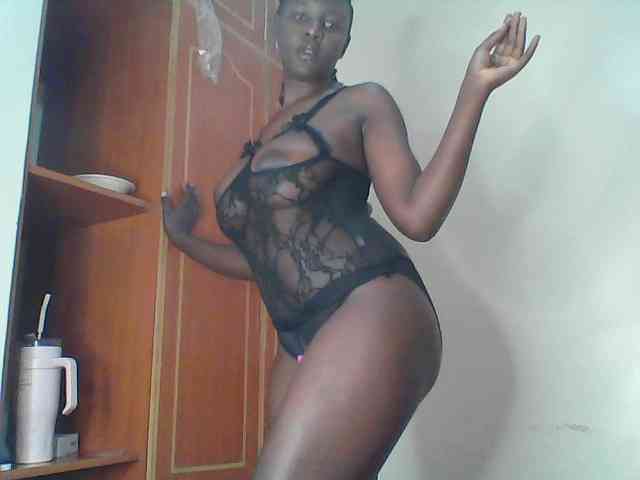 Chococreamm webcam
