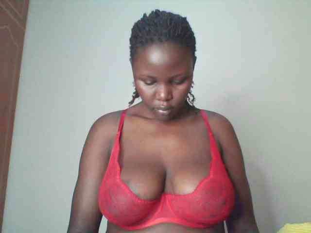 Chococreamm webcam