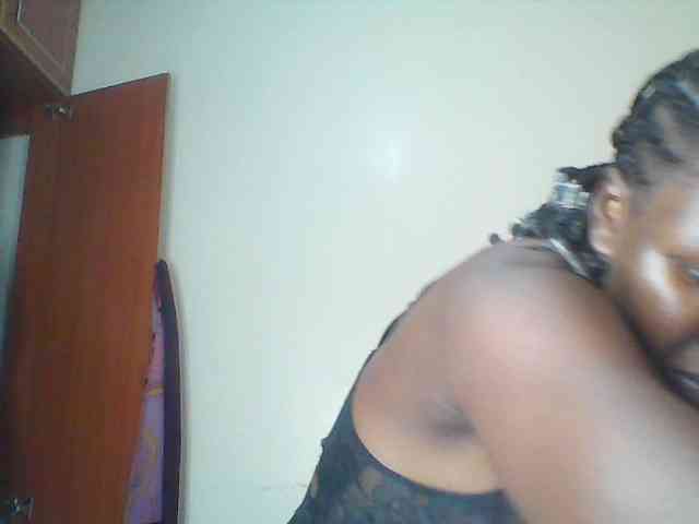 Chococreamm webcam