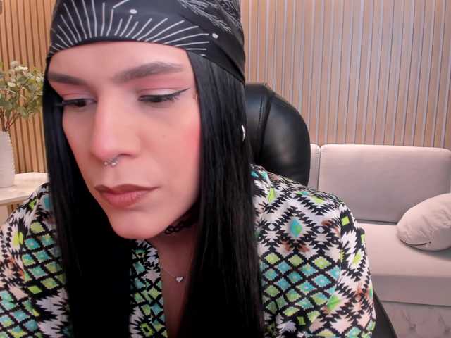 SarahYates's BongaCams show and profile