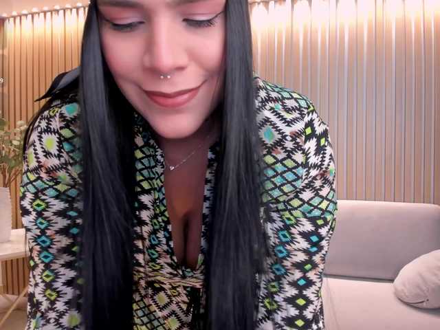 SarahYates's BongaCams show and profile