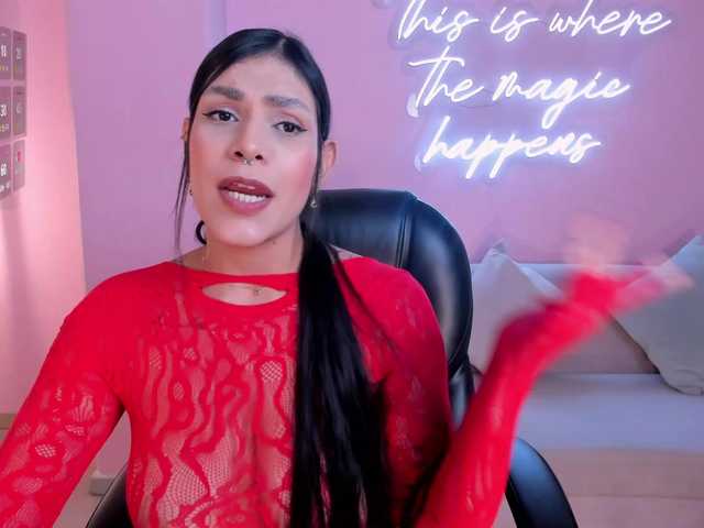 SarahYates's BongaCams show and profile