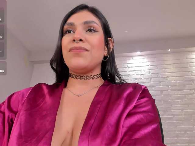 SarahYates's BongaCams show and profile